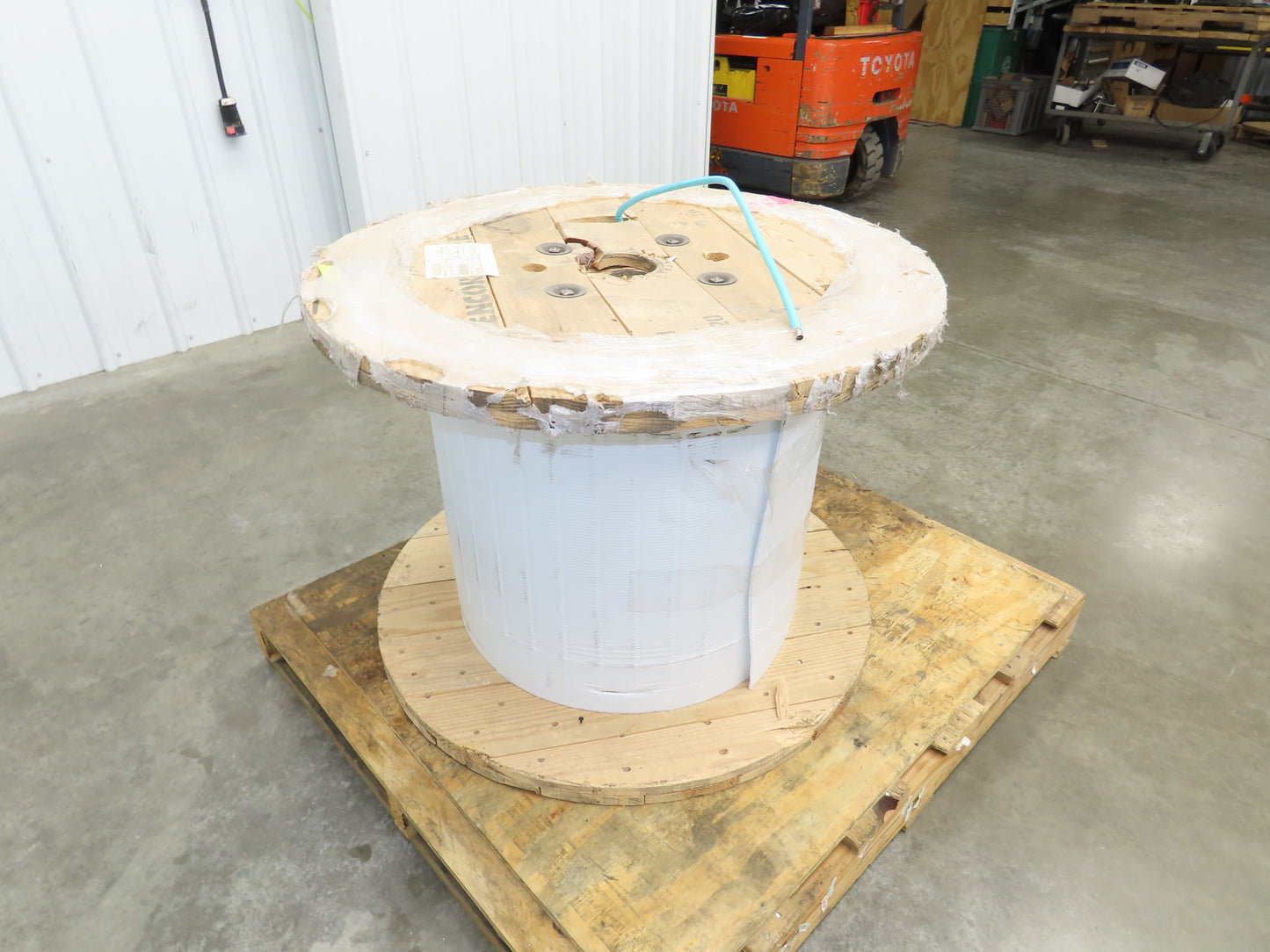 Corning 6-Fiber Optic MIC Tight-Buffered Interlocking Armored Plenum Cable 2120'