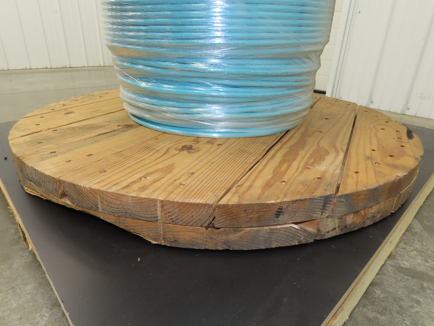 Corning 6-Fiber Optic MIC Tight-Buffered Interlocking Armored Plenum Cable 2140'