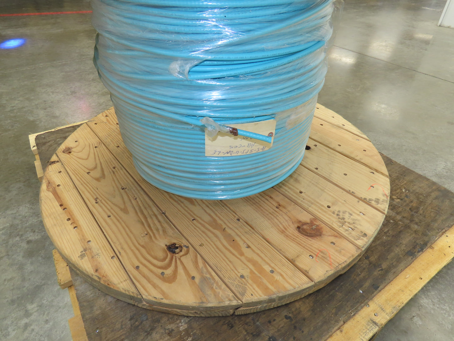 Corning 6-Fiber Optic MIC Tight-Buffered Interlocking Armored Plenum Cable 1900'