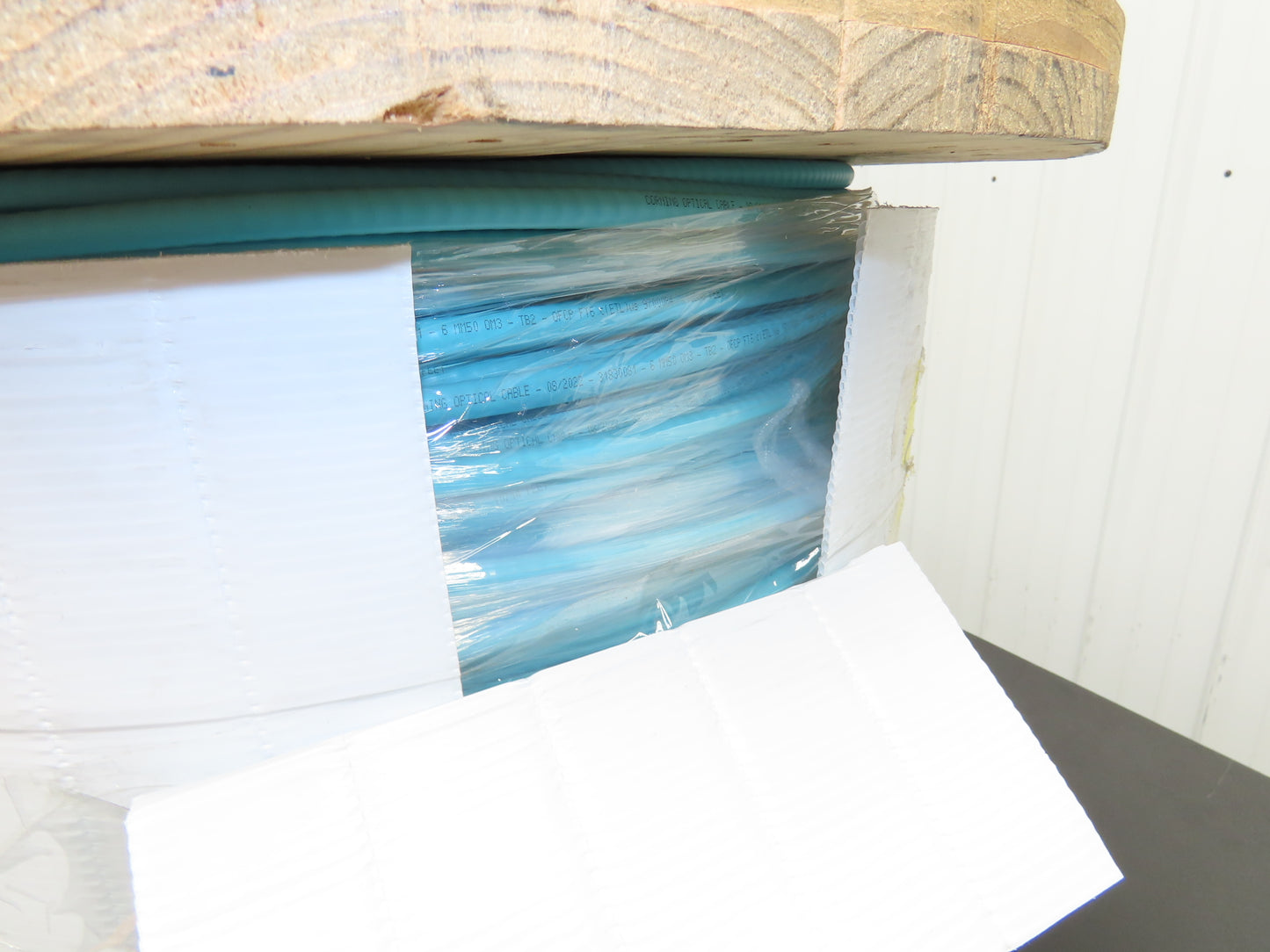 Corning 6-Fiber Optic MIC Tight-Buffered Interlocking Armored Plenum Cable 1840'