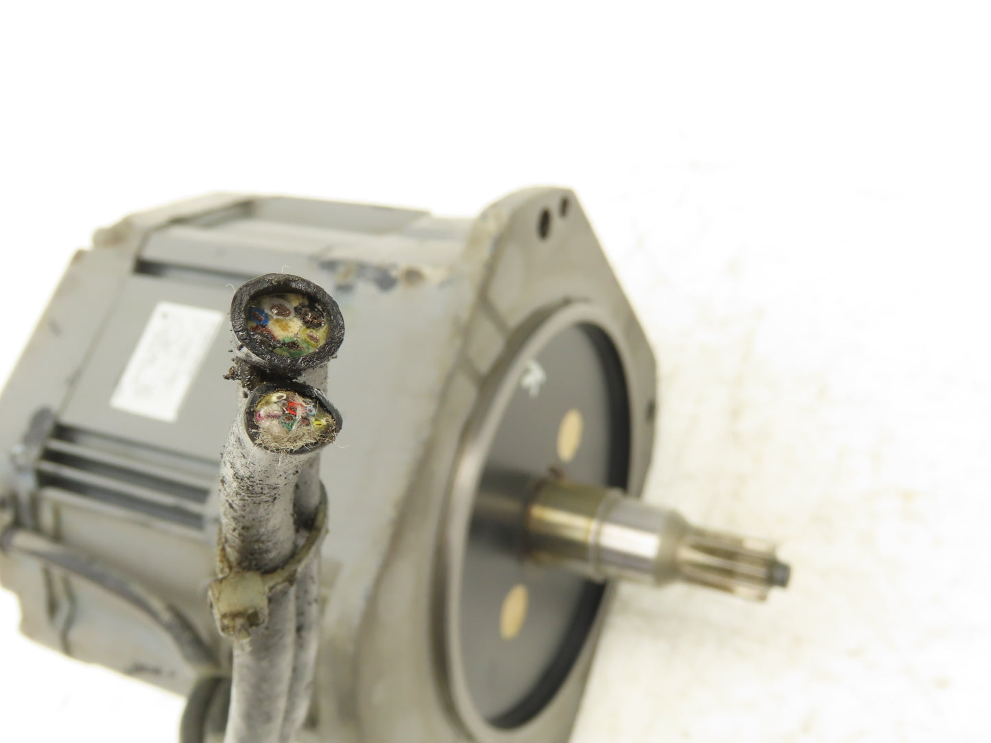 Yaskawa Electric USADED-13YRW11 AC Servo Motor Absolute Encoder UTMAH-B12BDYR7
