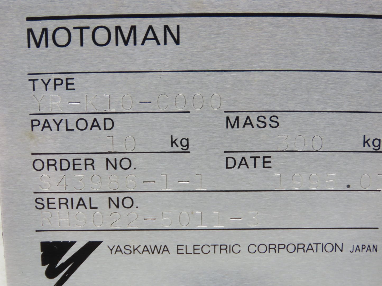 Yaskawa Electric USADED-13YRW11 AC Servo Motor Absolute Encoder UTMAH-B12BDYR7