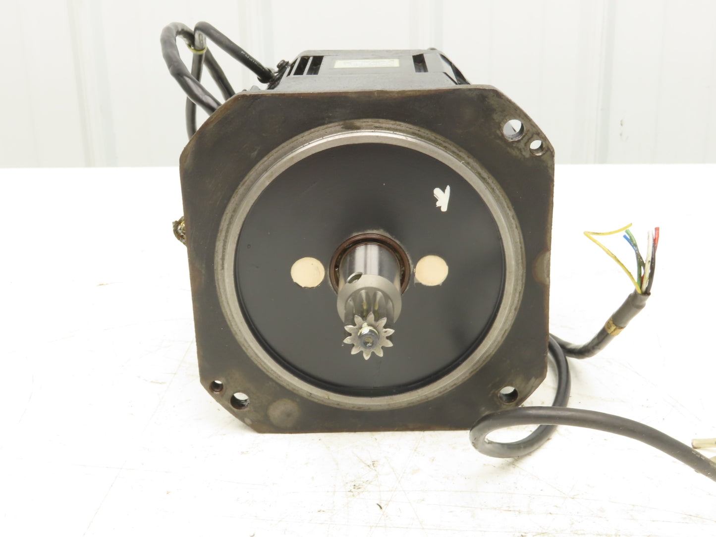 Yaskawa Electric USADED-13YRW11 AC Servo Motor Absolute Encoder UTMAH-B12BDYR7