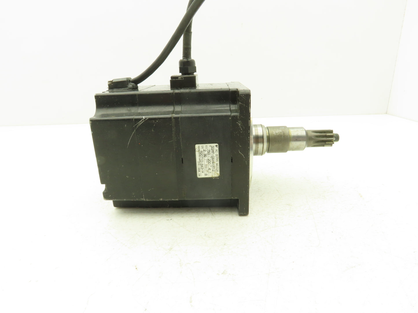 Yaskawa SGMP-08AWYR12 AC Servo Motor 750W 200V 3000RPM