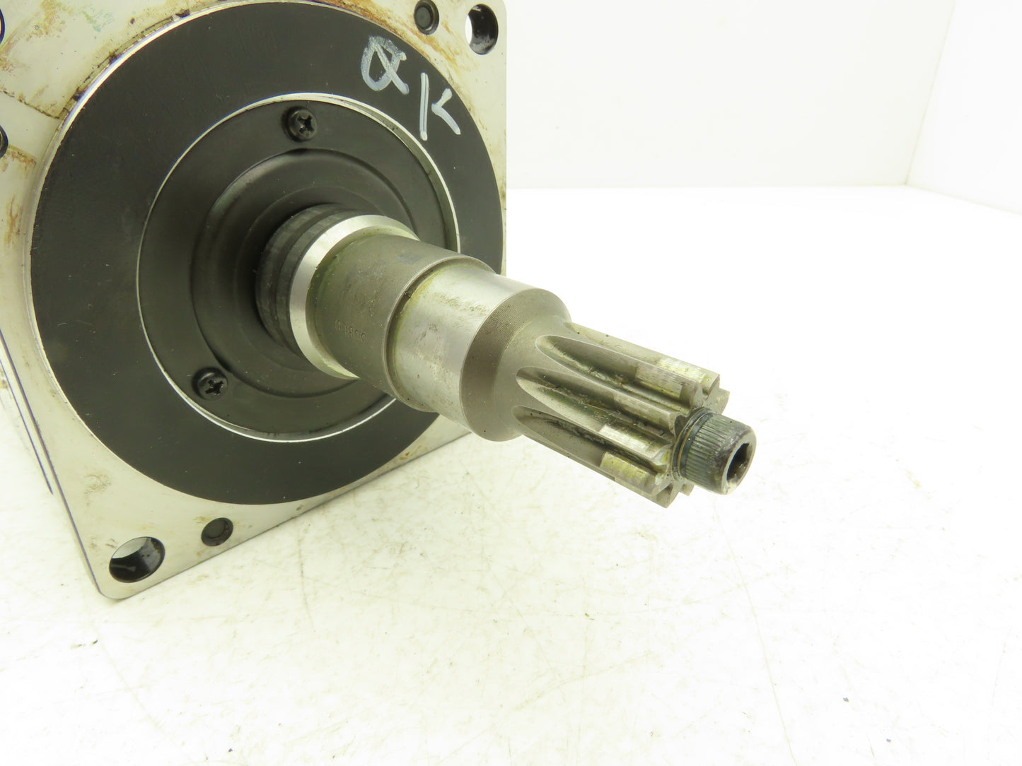 Yaskawa SGMP-08AWYR12 AC Servo Motor 750W 200V 3000RPM