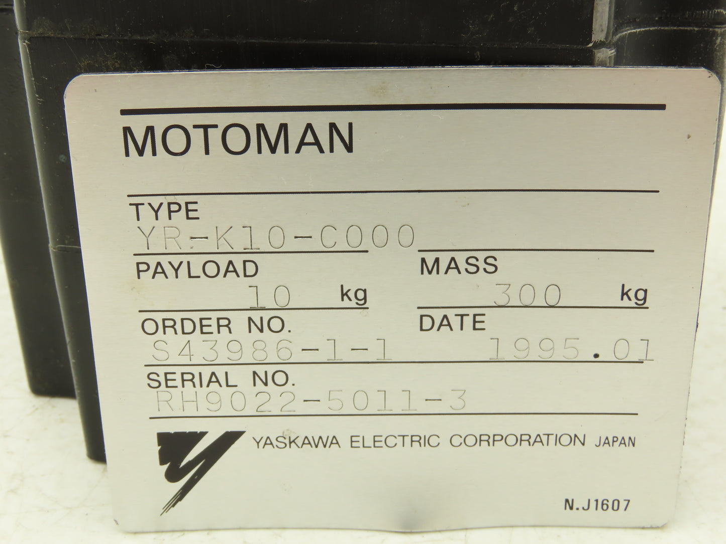 Yaskawa SGMP-15AWYR12 AC Servo Motor 1500 W 200V 7.5 A