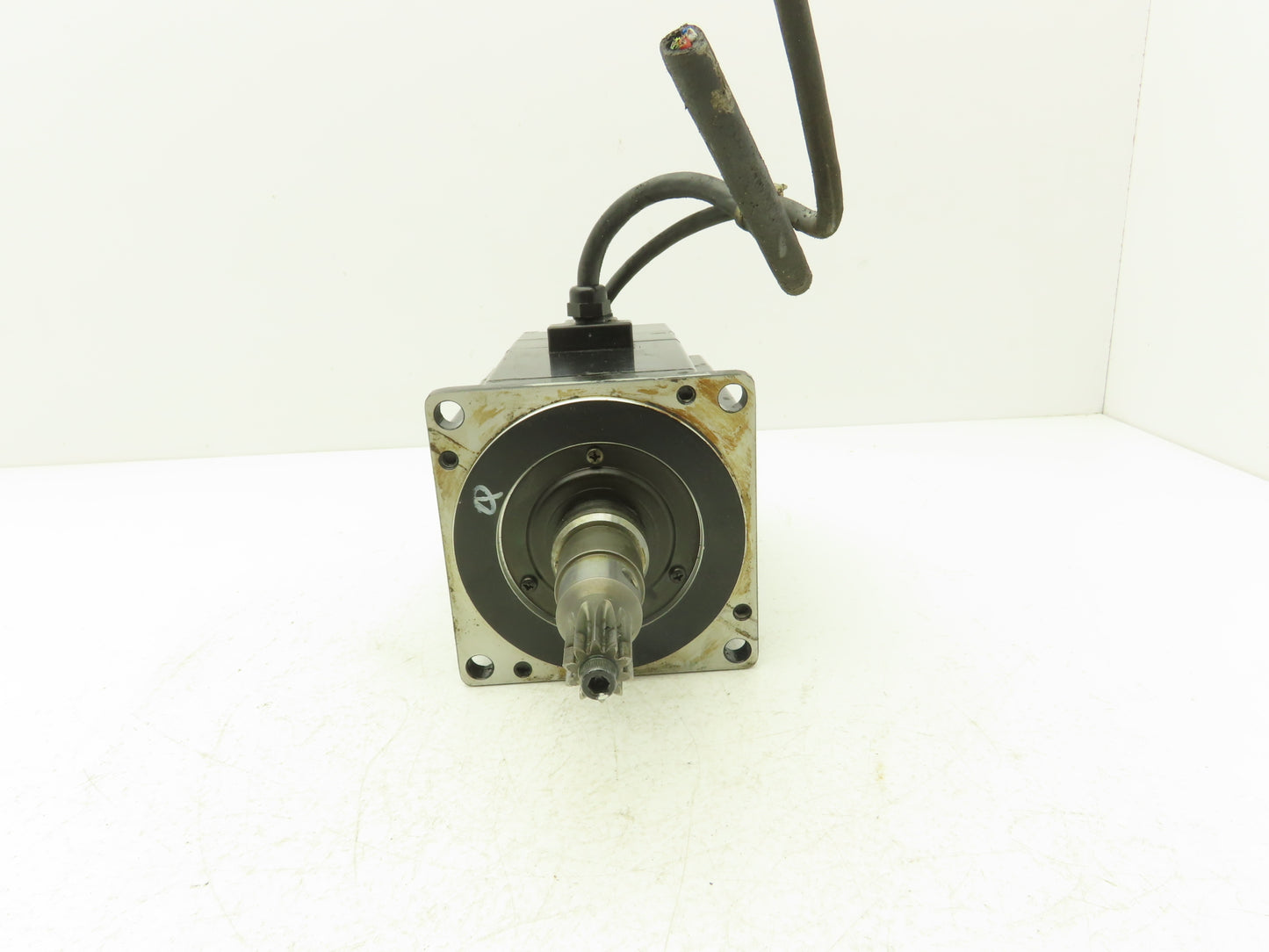 Yaskawa SGMP-15AWYR12 AC Servo Motor 1500 W 200V 7.5 A
