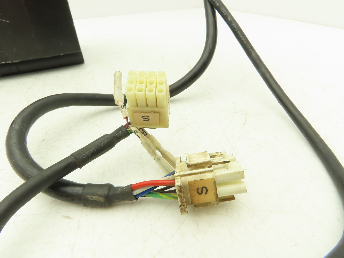 Yaskawa SGMP-15AWYR12 AC Servo Motor 1500 W 200V 7.5 A