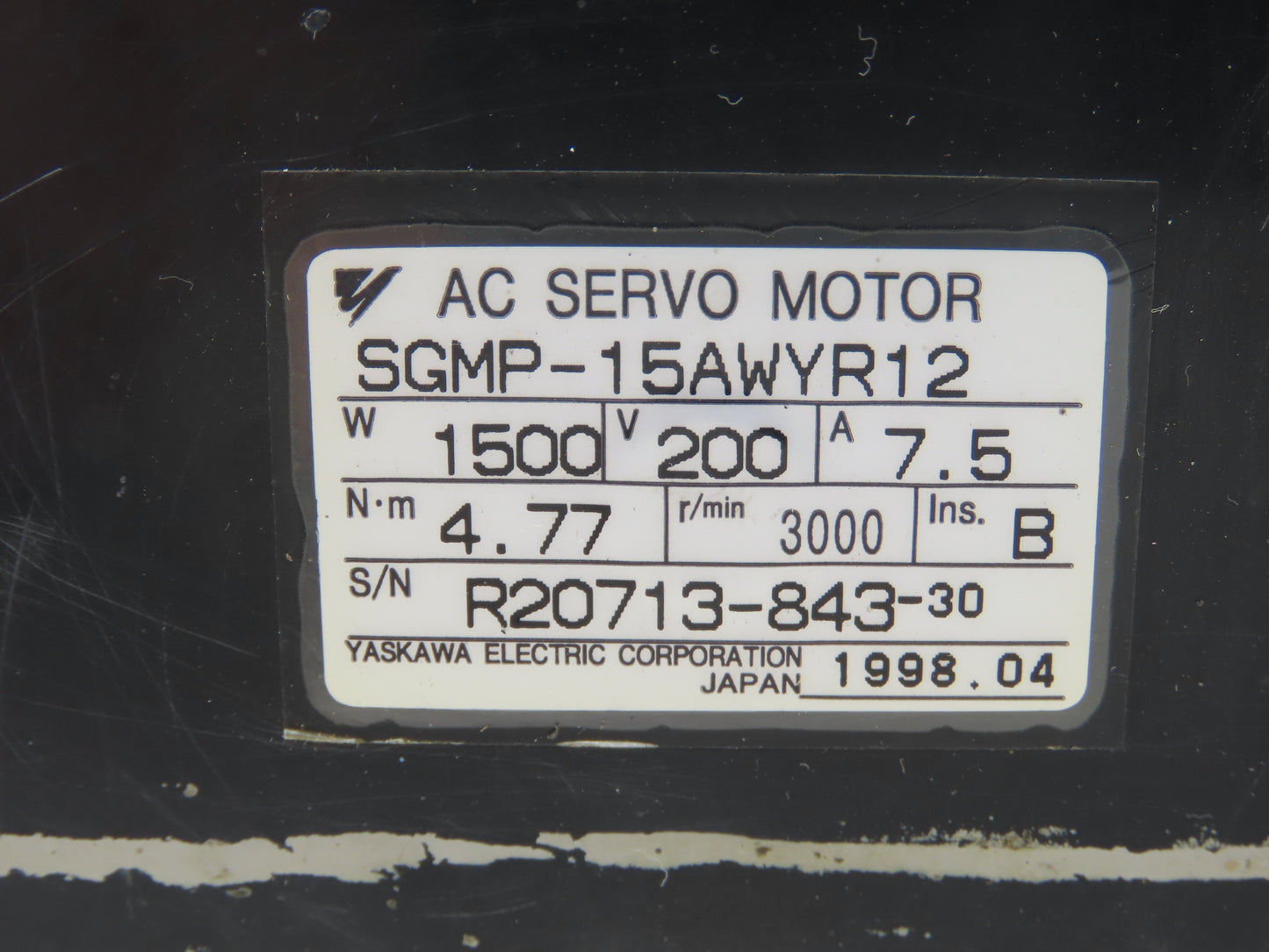 Yaskawa SGMP-15AWYR12 AC Servo Motor 1500 W 200V 7.5 A