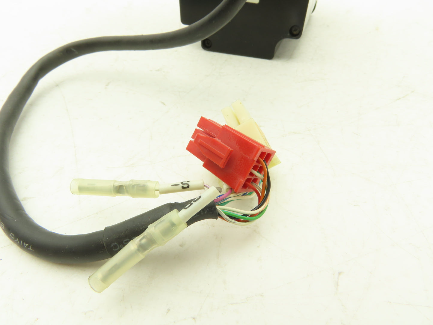 Yaskawa SGMP-02AWYR12 AC Servo Motor 0.2kW 3000rpm 200v 2.0A