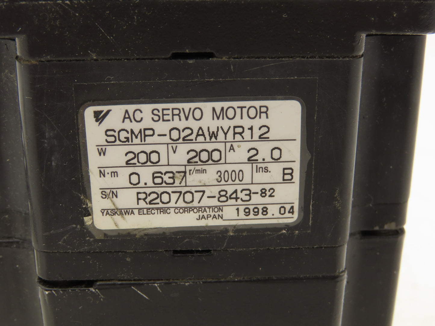 Yaskawa SGMP-02AWYR12 AC Servo Motor 0.2kW 3000rpm 200v 2.0A