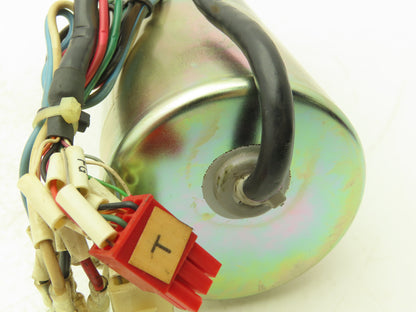 Yaskawa USASEM-02YRW11 AC Servo Motor 154W 3000rpm W/Encoder Right Angle Output