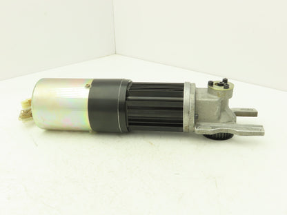 Yaskawa USASEM-02YRW11 AC Servo Motor 154W 3000rpm W/Encoder Right Angle Output