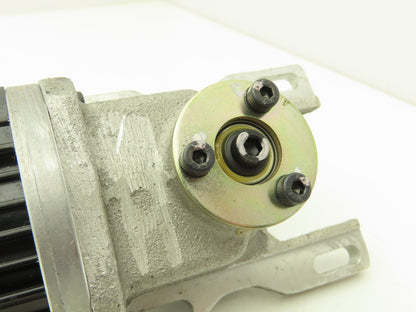 Yaskawa USASEM-02YRW11 AC Servo Motor 154W 3000rpm W/Encoder Right Angle Output