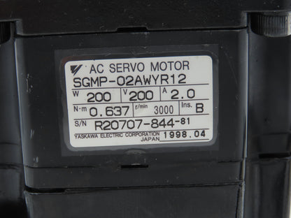 Yaskawa SGMP-02AWYR12 AC Servo Motor 0.2kW 3000rpm 200v 2.0A