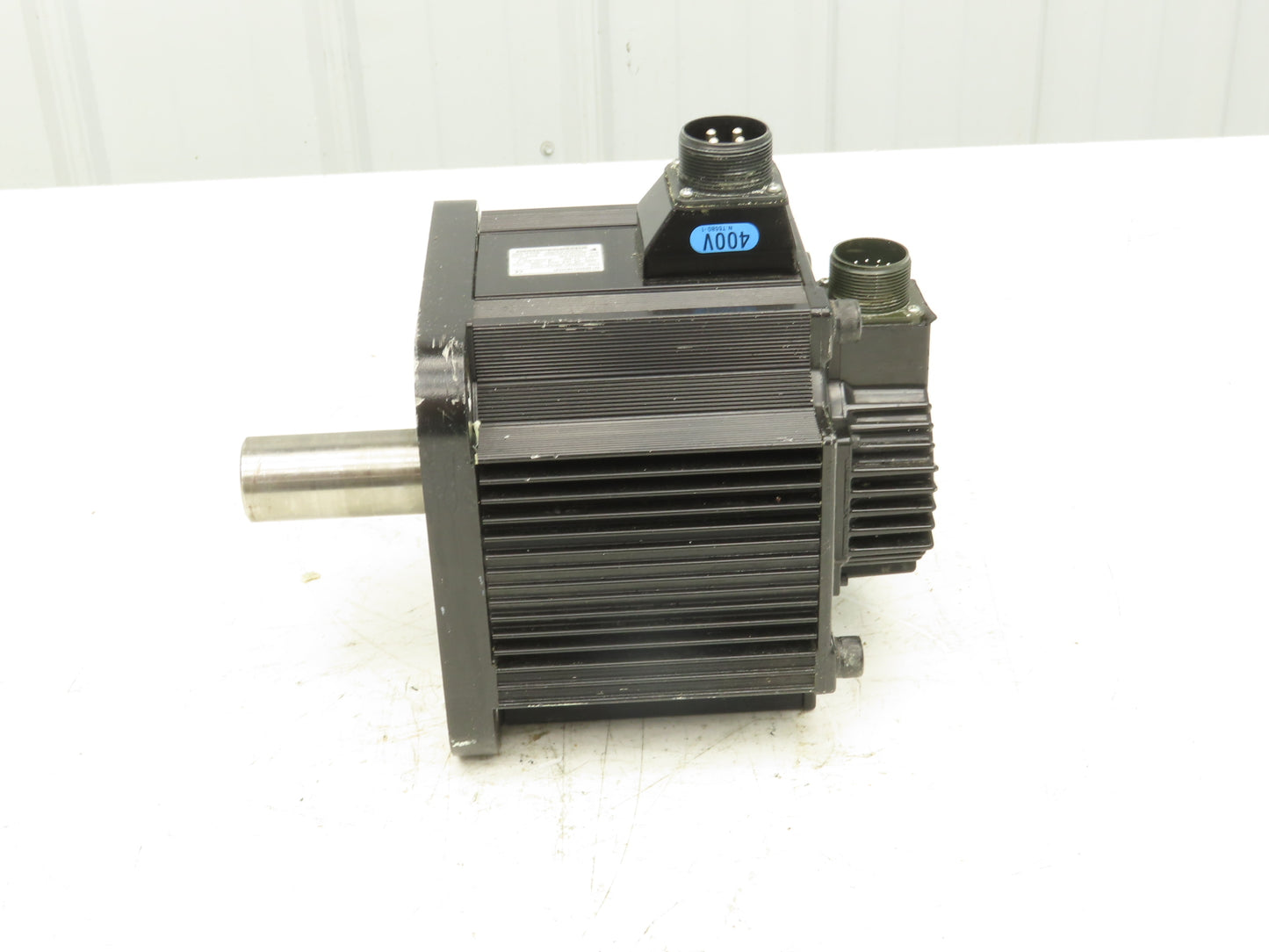 Yaskawa SGMGH-30DCA-YG12 AC Servo Motor 2900W 18.6Nm 1500 RPM Encoder 35mm Shaft