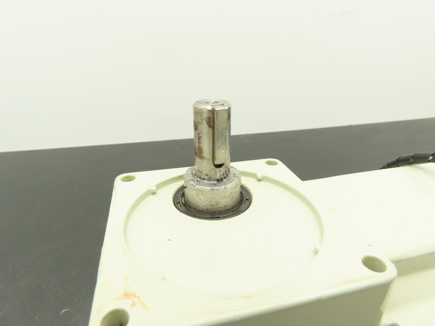Sumitomo Hyponic Drive RNFM009-15L-30 Gearmotor 30:1 Ratio 56rpm 230V 3PH LH
