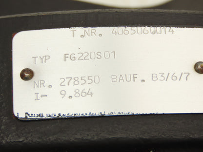 FG220S01 Gearbox Reducer 9.864 Ratio Dual Output Shaft IEC 63 Motor Adapter