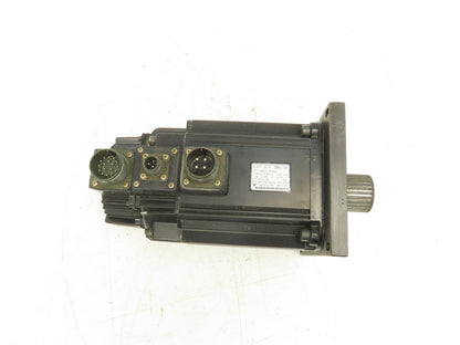 Yaskawa SGMGH-13DCA2C AC Servo Motor 1300W 8.34Nm 1500 RPM Encoder 22mm Shaft