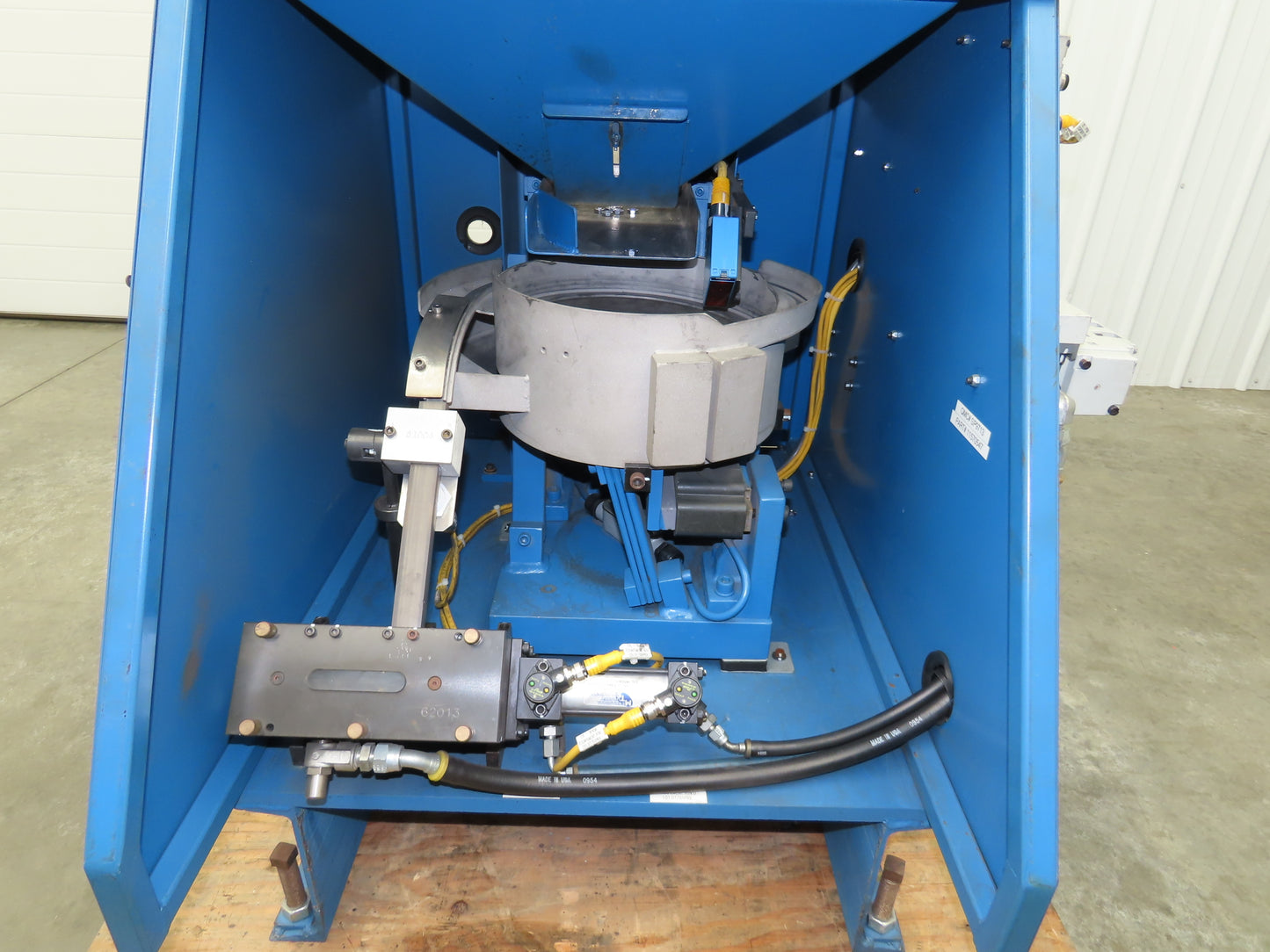 MTS Vibratory Bowl Feeder 12" Base Small Parts Sorter 9/16 Nut Rotator