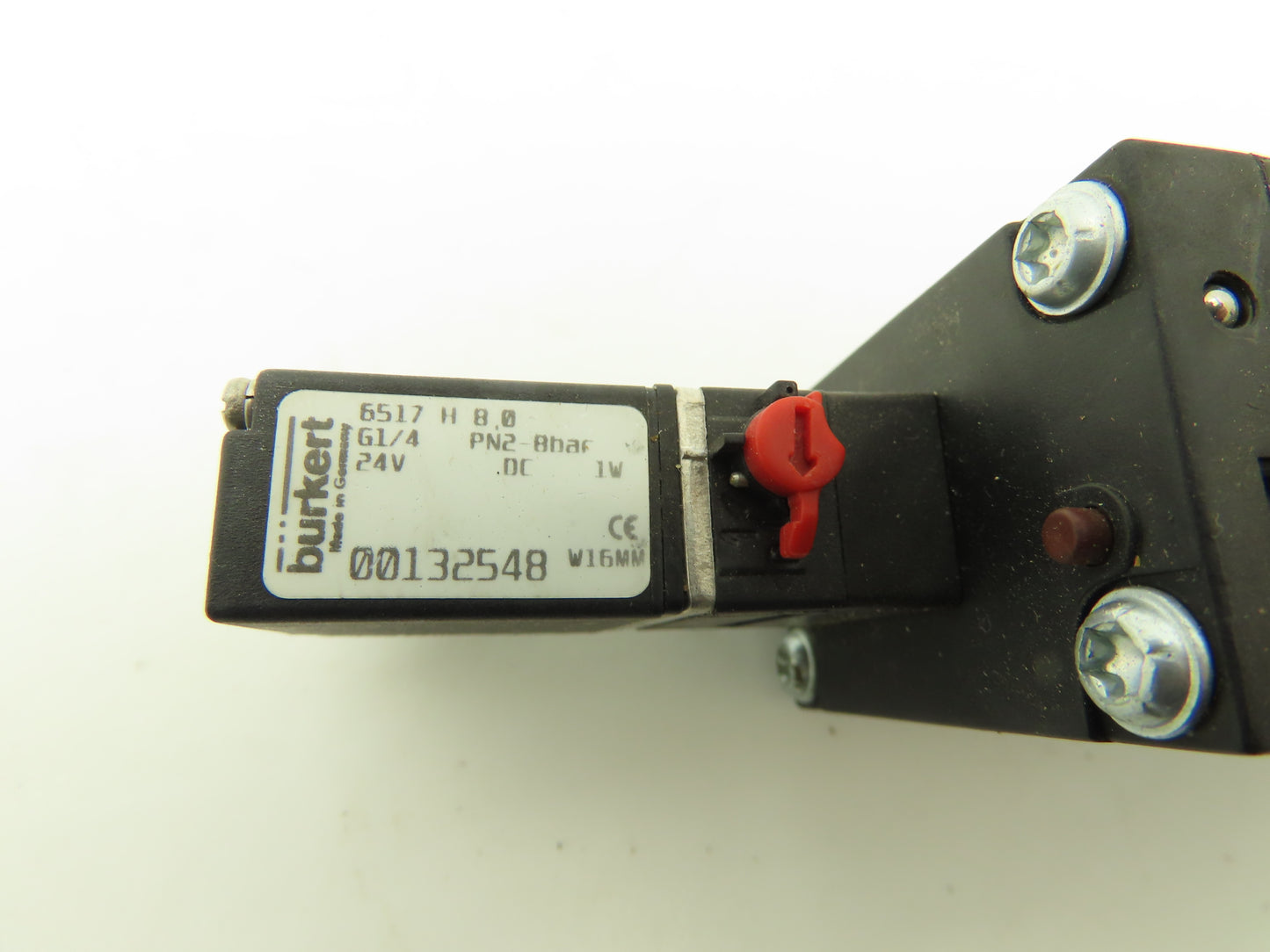 Burkert 00132548 6517 H 8.0 Pneumatic Solenoid Valve 24VDC  Lot of 2
