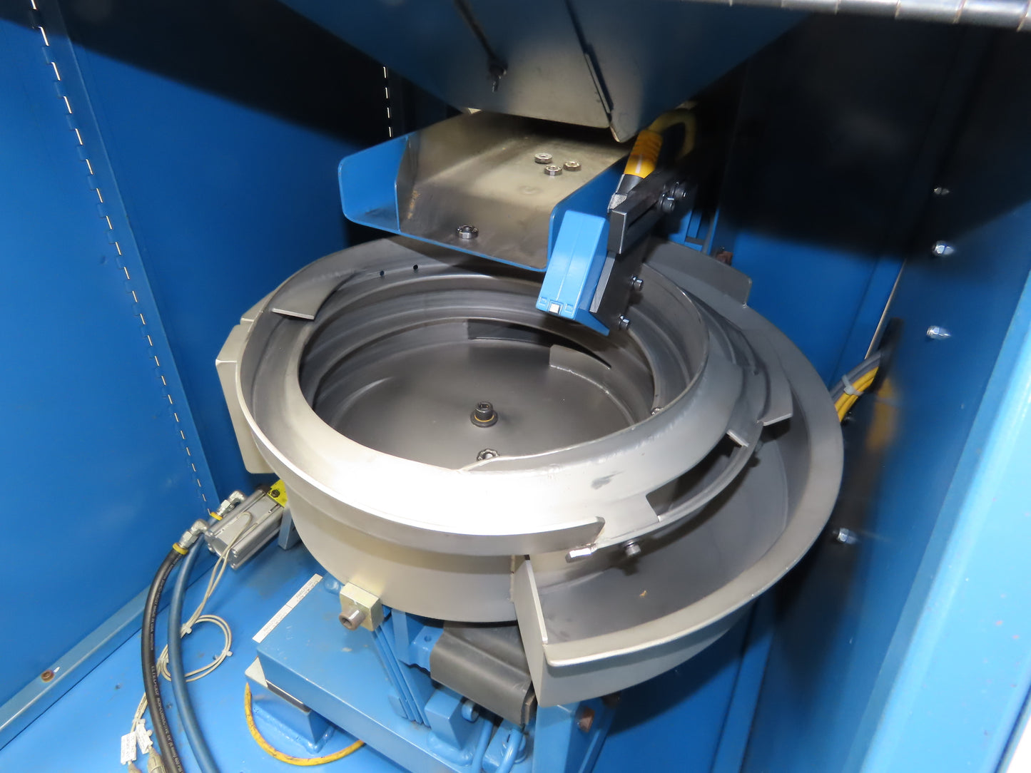 MTS Vibratory Bowl Feeder 12" Base Small Parts Sorter 18mm Nut Rotator