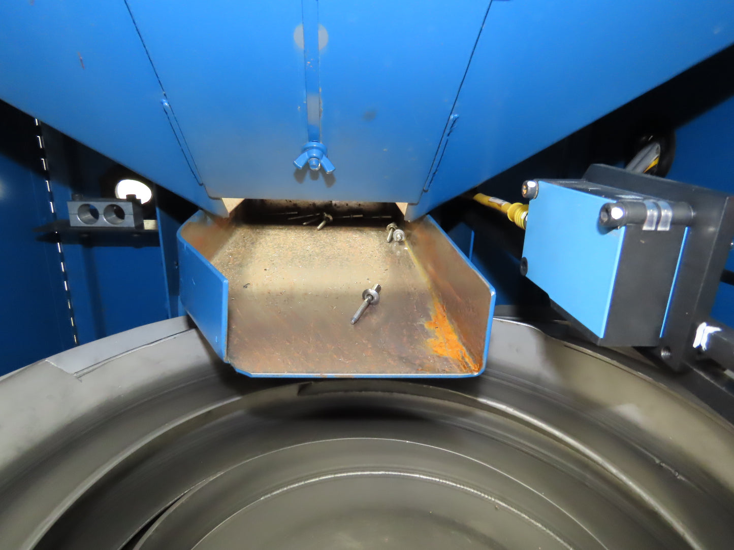 MTS Vibratory Bowl Feeder 15" Base Small Parts Sorter 1/4" Pop Rivet Rodix 120V