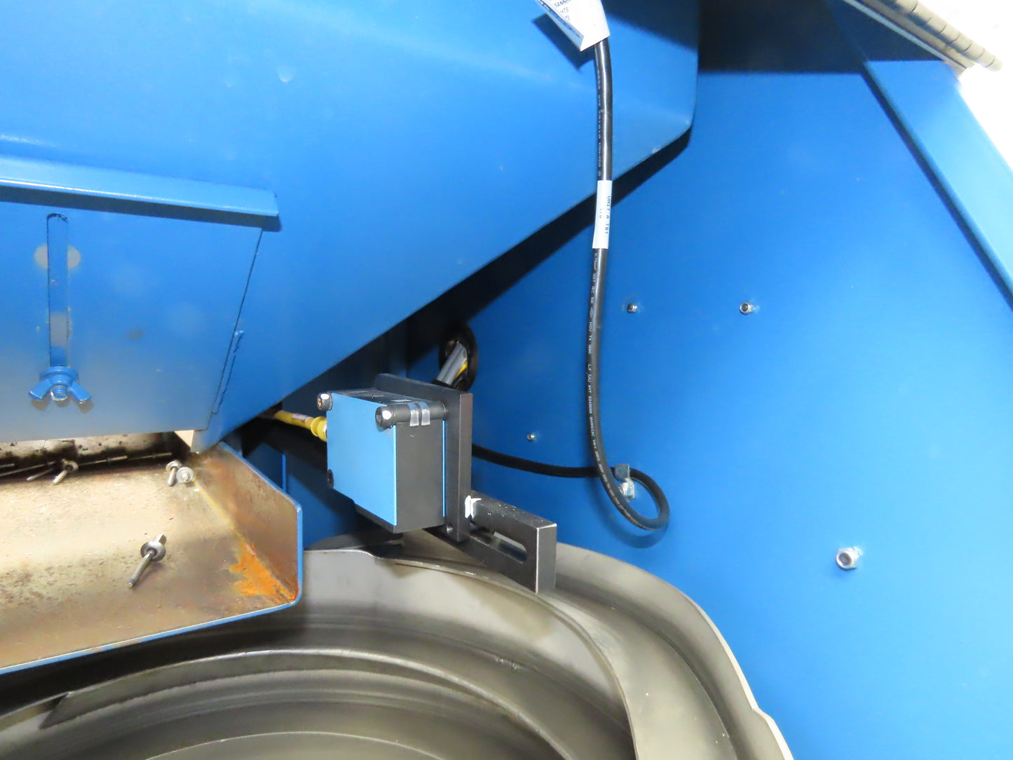 MTS Vibratory Bowl Feeder 15" Base Small Parts Sorter 1/4" Pop Rivet Rodix 120V