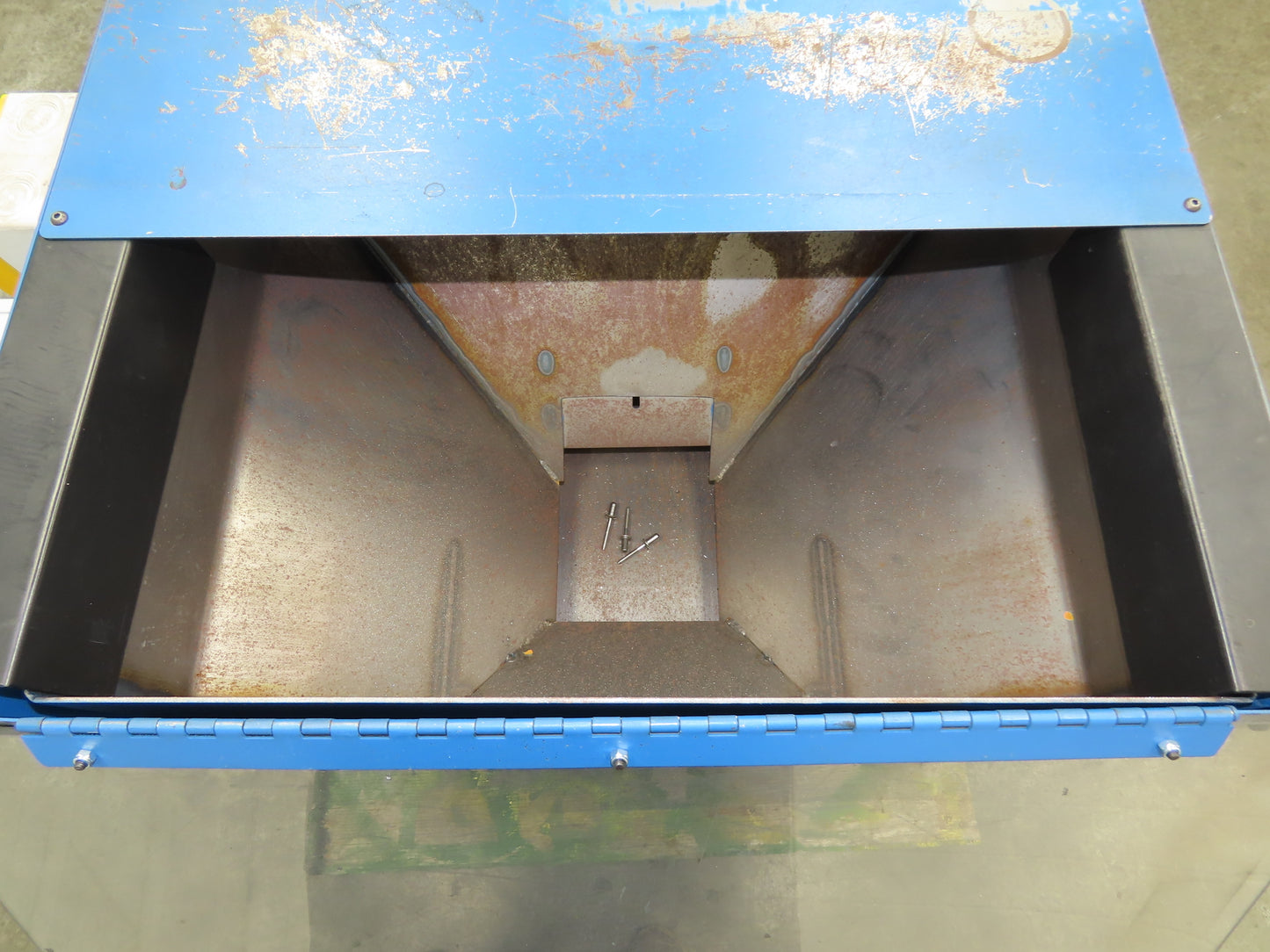 MTS Vibratory Bowl Feeder 15" Base Small Parts Sorter 1/4" Pop Rivet Rodix 120V