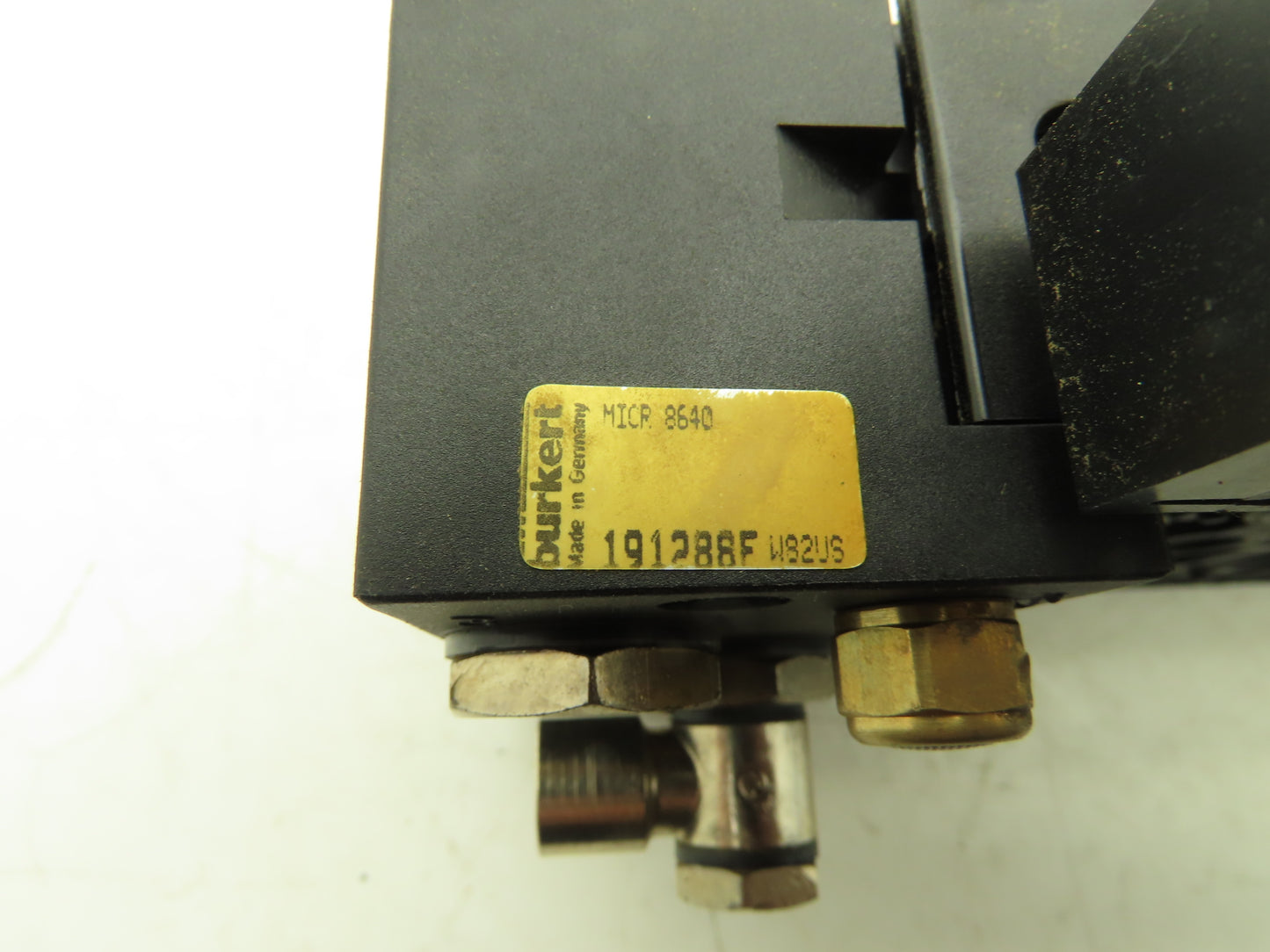 Burkert 6517 Pneumatic Solenoid Valve 8-Station Manifold 191288F