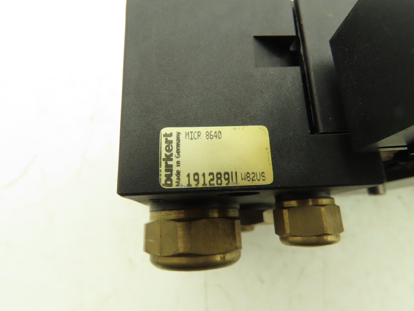 Burkert 6517 Pneumatic Solenoid Valve 6-Station Manifold 191289U