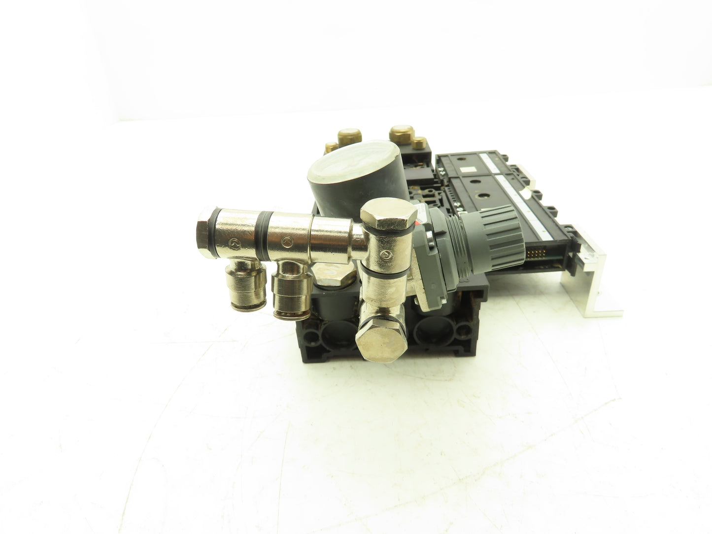 Burkert 6517 Pneumatic Solenoid Valve 6-Station Manifold 191289U