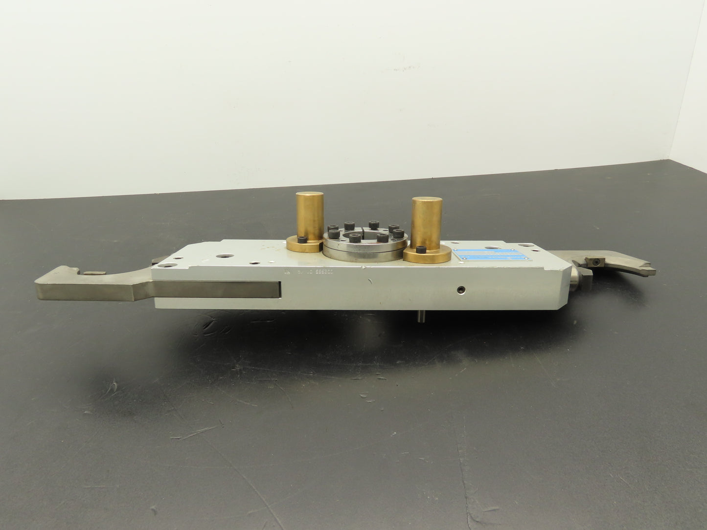 Miksch 002763-02  HSK-A63 Tool Changer Gripper Arm Greiferarm BP41-D-D-450