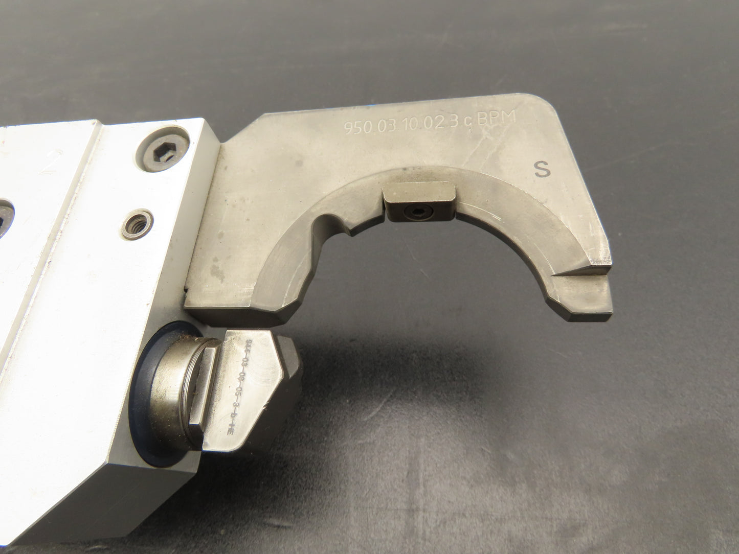 Miksch 002763-02  HSK-A63 Tool Changer Gripper Arm Greiferarm BP41-D-D-450