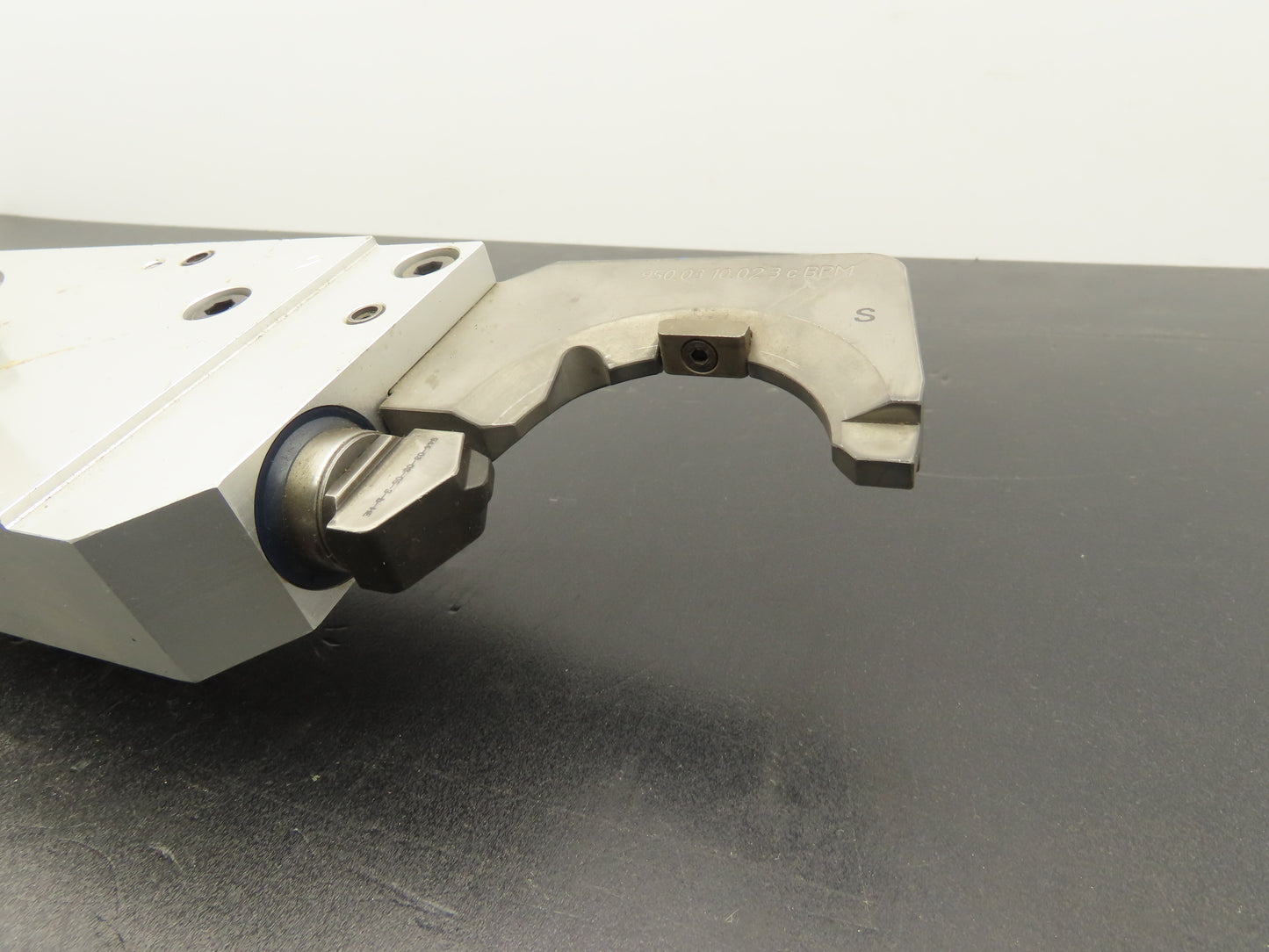 Miksch 002763-02  HSK-A63 Tool Changer Gripper Arm Greiferarm BP41-D-D-450