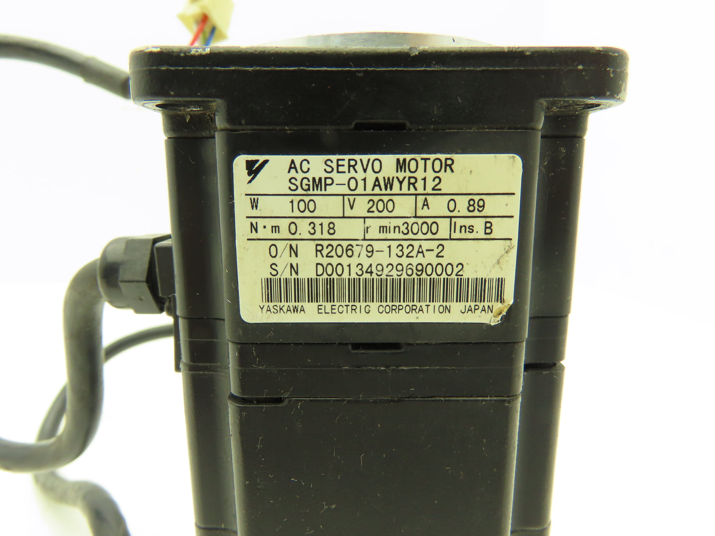 Yaskawa Electric Corp SGMP-01AWYR12 AC Servo Brake Motor 100W 3000rpm 200V