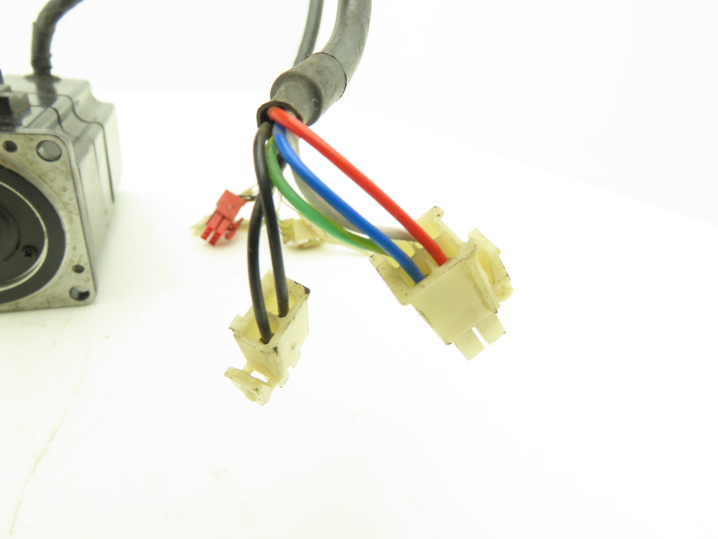 Yaskawa Electric Corp SGMP-01AWYR12 AC Servo Brake Motor 100W 3000rpm 200V