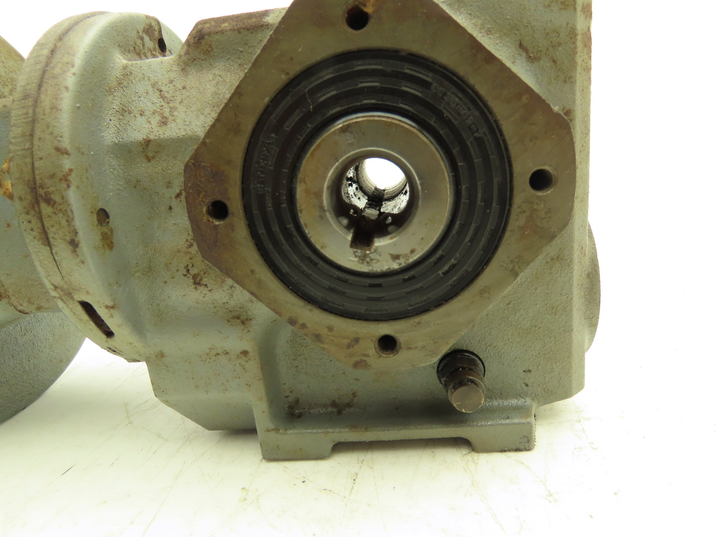 Sew-Eurodrive SA37TAM56 Gearbox for Gearmotor 51.3:1 Reducer 34rpm Hollow 56C