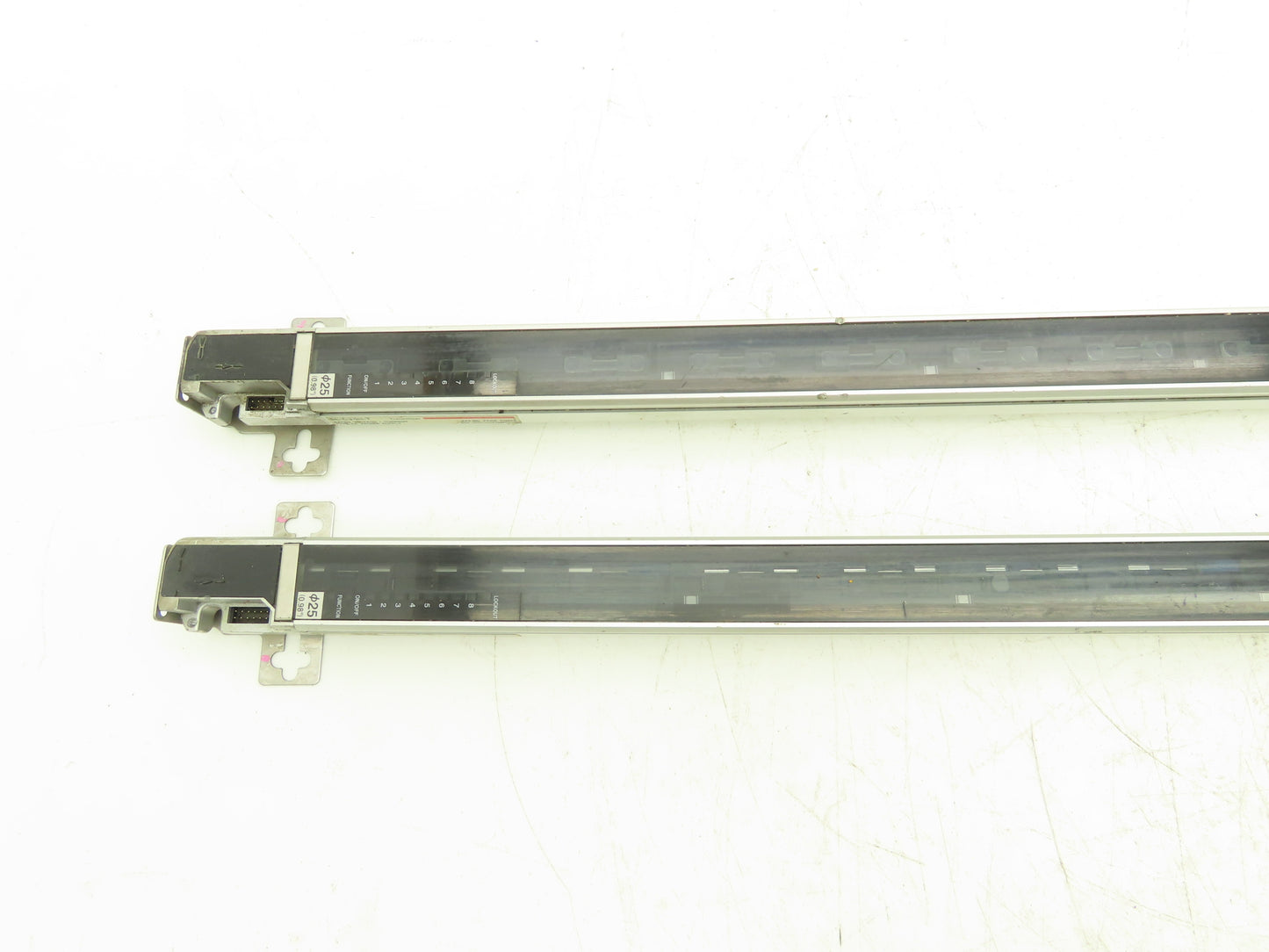 Keyence SL-C36H-R|SL-C36H-T Light Curtain Transmitter Receiver Set 700mm 24VDC