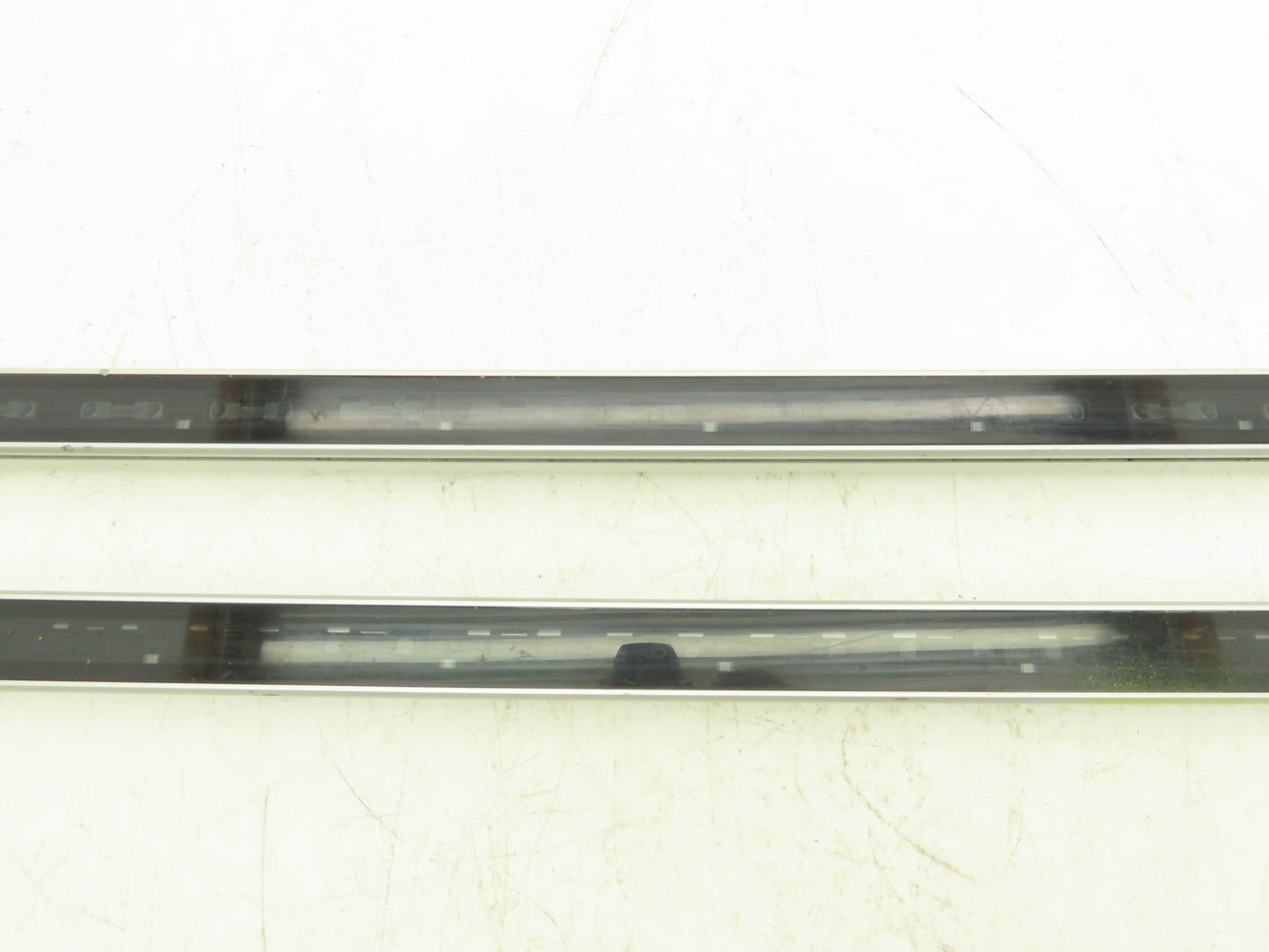 Keyence SL-C36H-R|SL-C36H-T Light Curtain Transmitter Receiver Set 700mm 24VDC