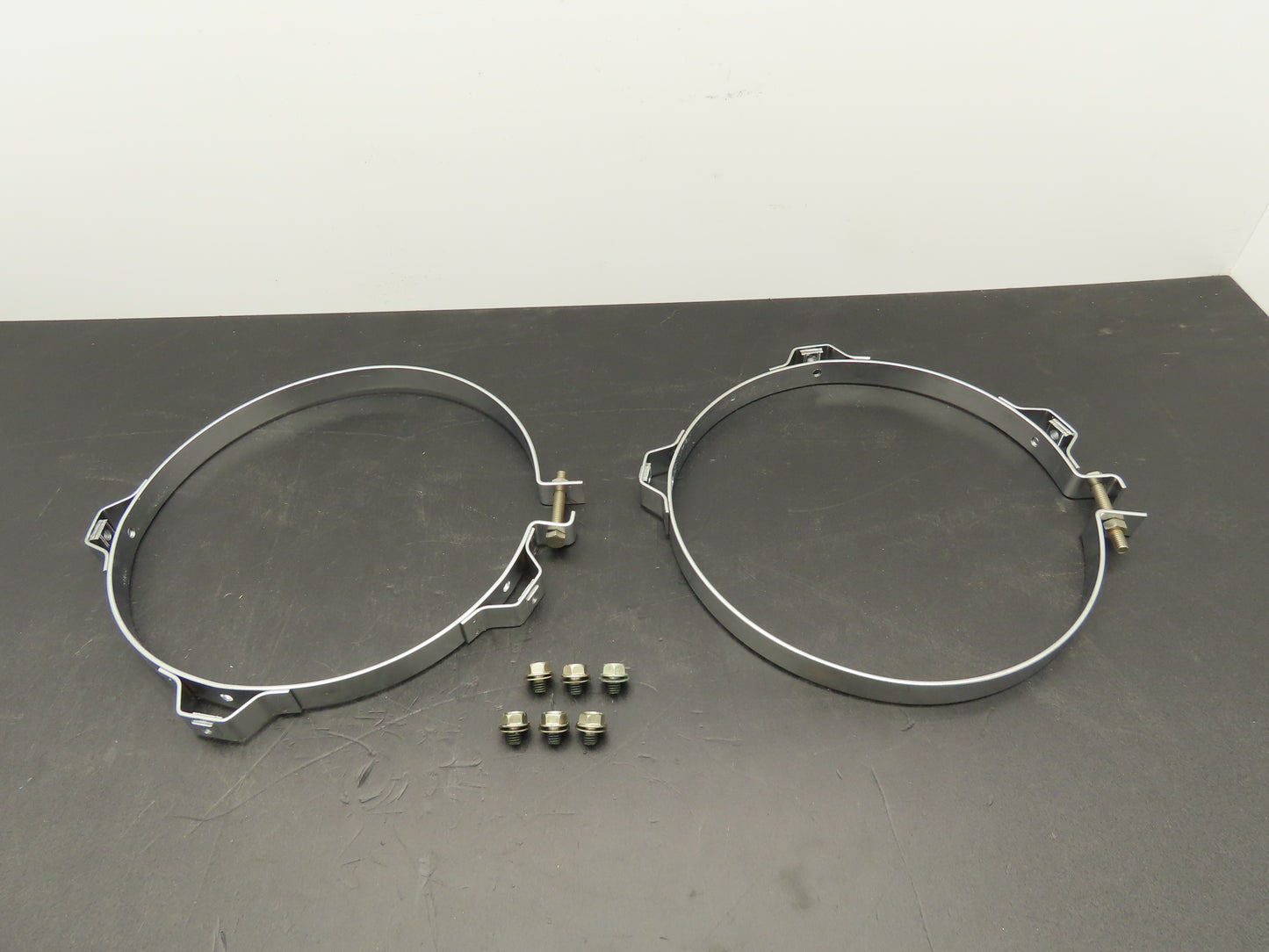 Walker 35935 Guard Exhaust Clamp 254mm ID/ 9-7/8" ID Chromed Set of 2 Clamps
