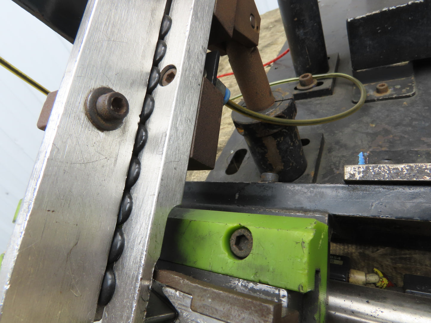 Orientech Vibratory Bowl Feeder 12" Base Small Parts Sorter 12mm Gromet