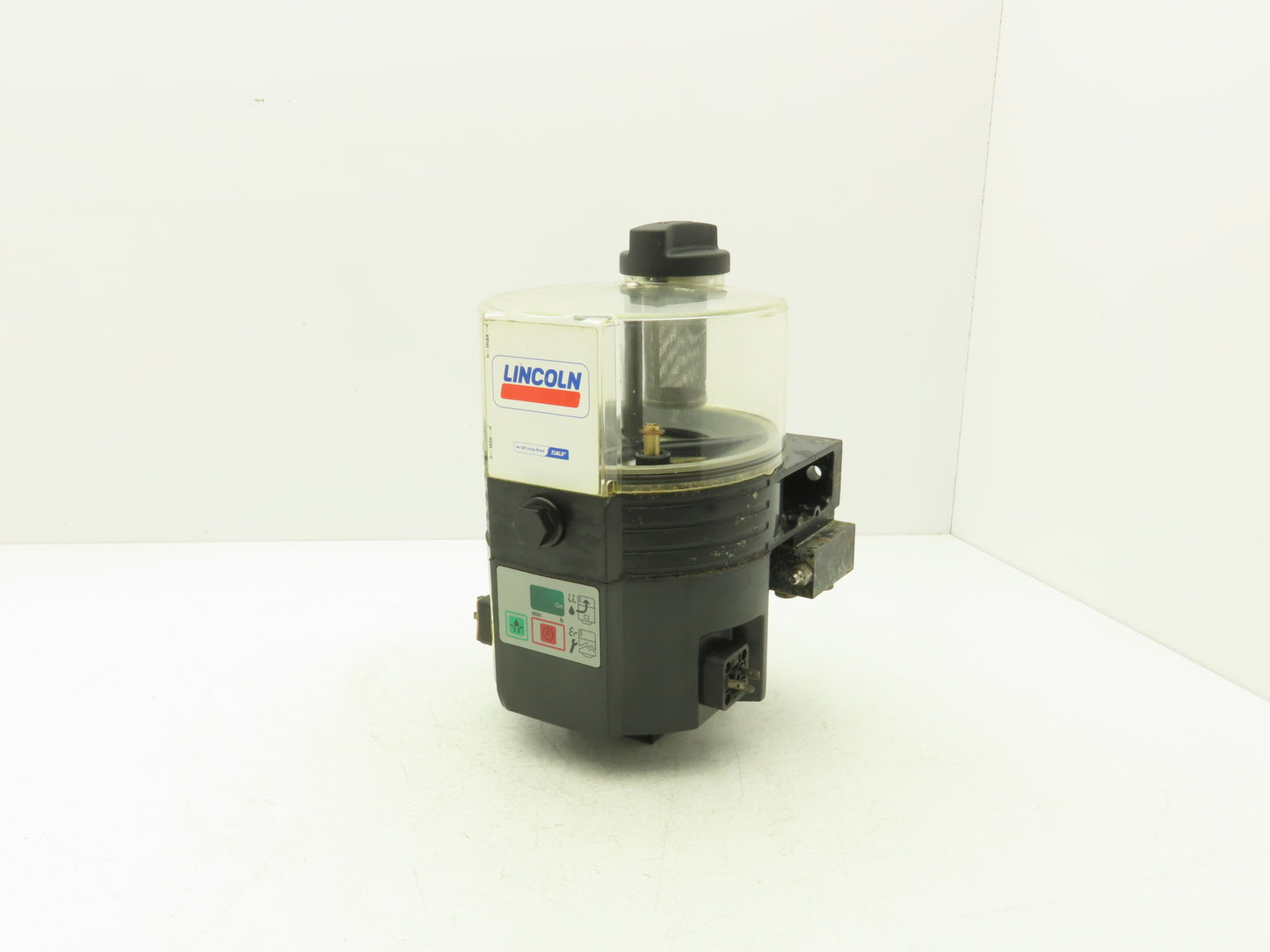 Lincoln P31162611114 Electric Grease Lubricator Pump 120VAC 1-Liter 1200 PSI