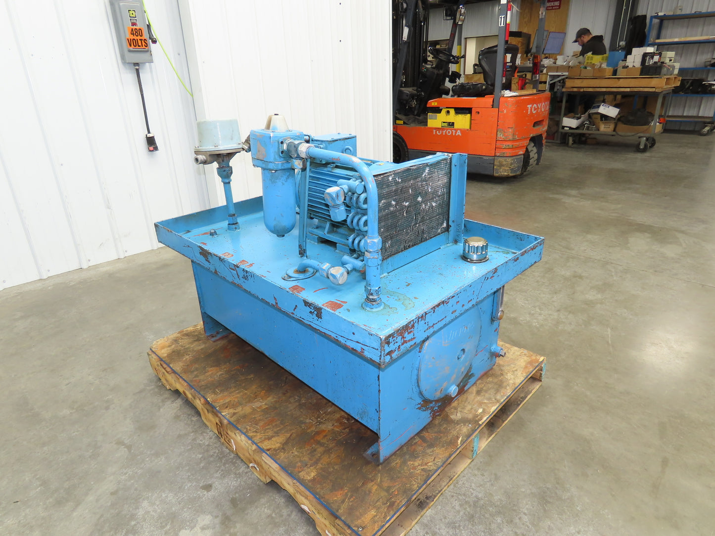 Vickers Hydraulic Power Unit 30 Gallon 11 GPM 2000 PSI 3Hp 230/460V 3PH