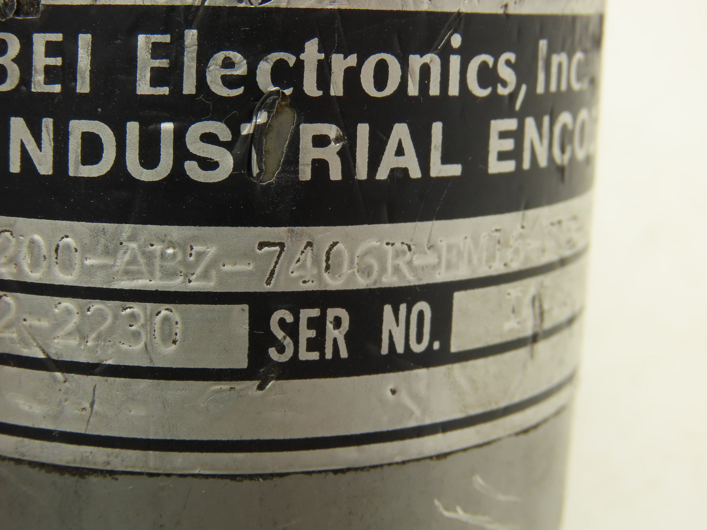 BEI Industrial H25ESB200ABZ7406REM16SPES12V Rotary Encoder 5V 3/8" Spline Shaft