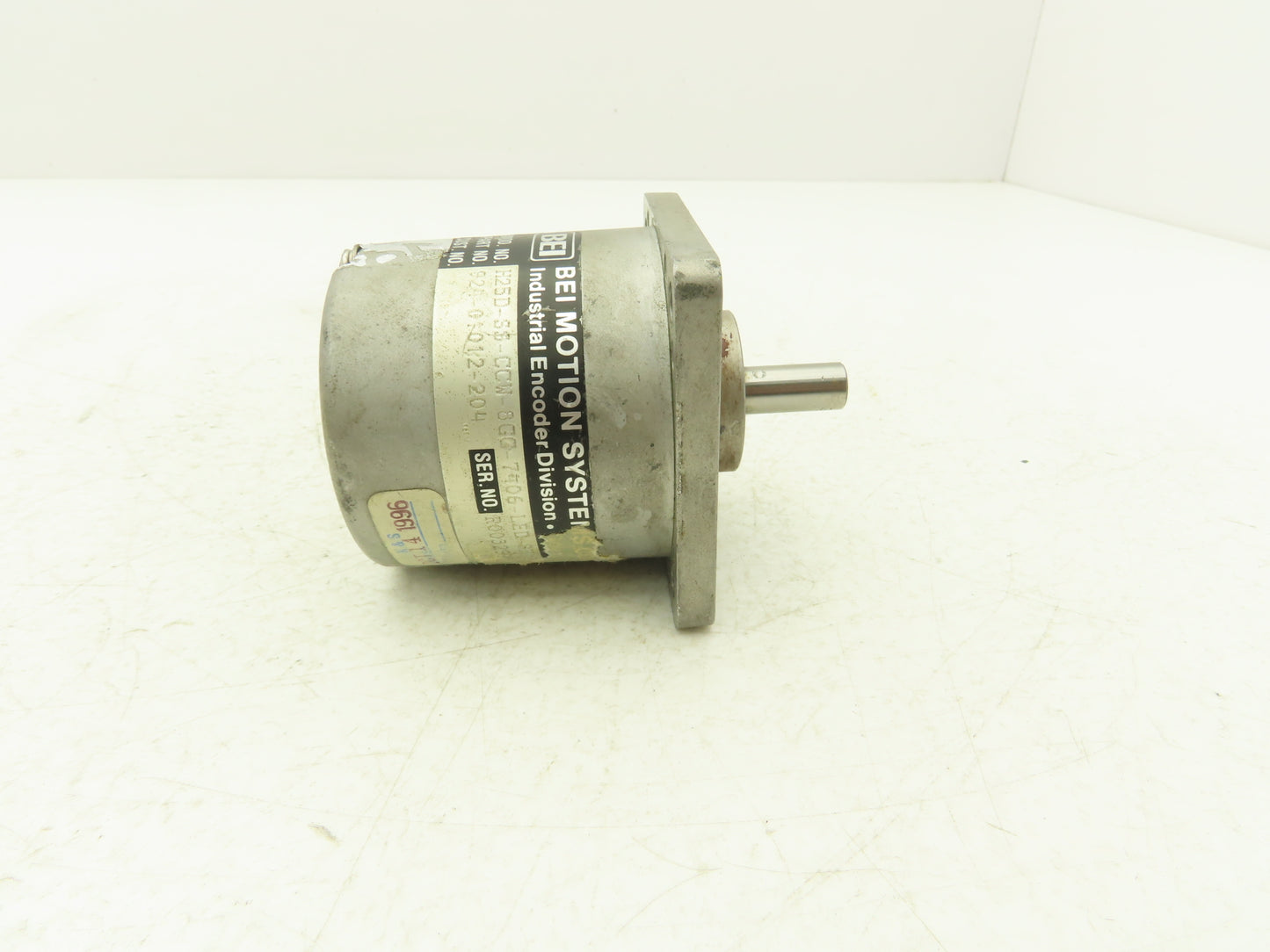 BEI Industrial H25D-SS-CCW-8GC-7406-LED-SM18 Rotary Encoder 5V 3/8" Shaft