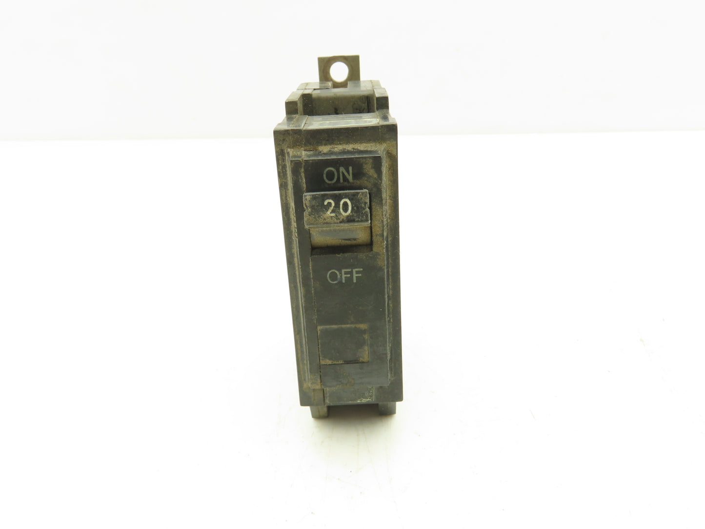 General Electric THQB1120 Circuit Breaker 1-Pole 20A Bolt-In 120/240V Lot of 21