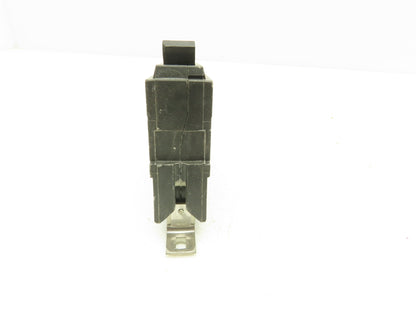 General Electric THQB115 Circuit Breaker 1-Pole 15Amp Bolt-In 120/240V Lot of 17