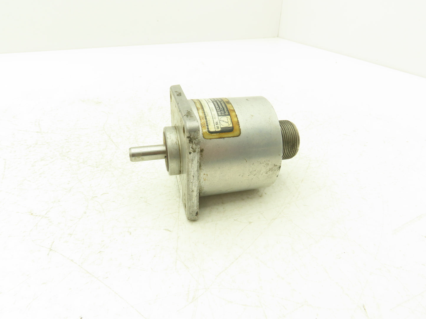 Heidenhain ROD 529/2010.05000 Rotary Encoder 3/8" Shaft 10 Pin ID 406 020 1J