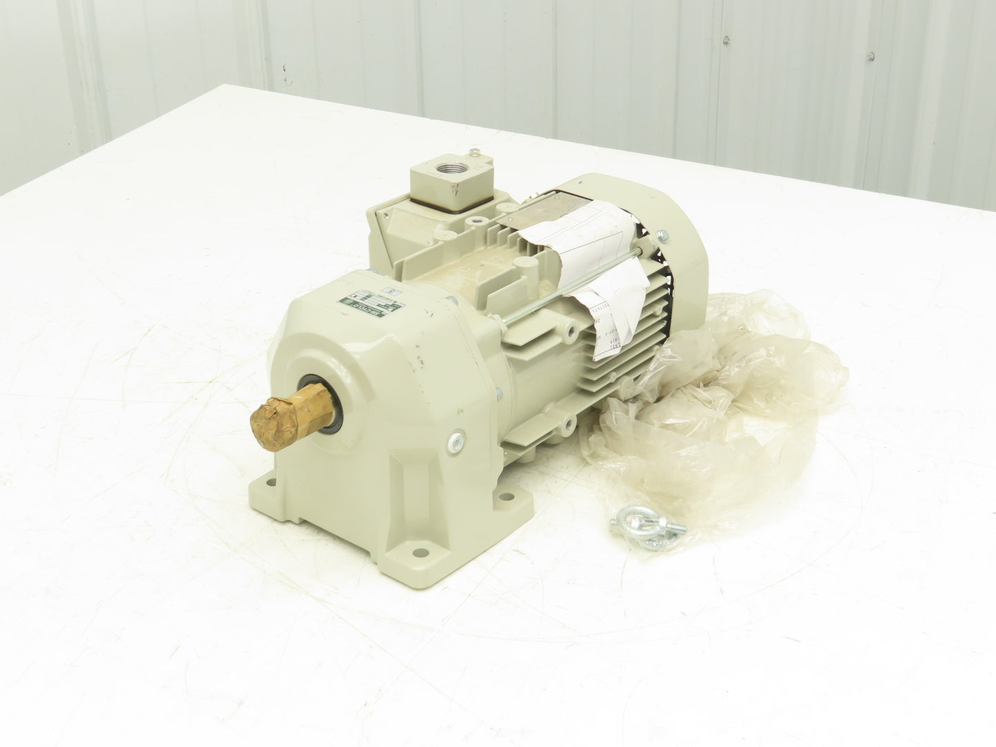 Sumitomo SM Cyclo Gearmotor 5:1 Ratio 350rpm 1Hp 240/480V 3PH 80M TC-FXPA